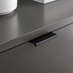 Studio Copenhagen Commode haute Harma - Gris foncé 25 Studio Copenhagen Commode haute Harma - Gris foncé -Commodes Soldes 1000007066 200402 18274400009 DETAILS P000000001000007066