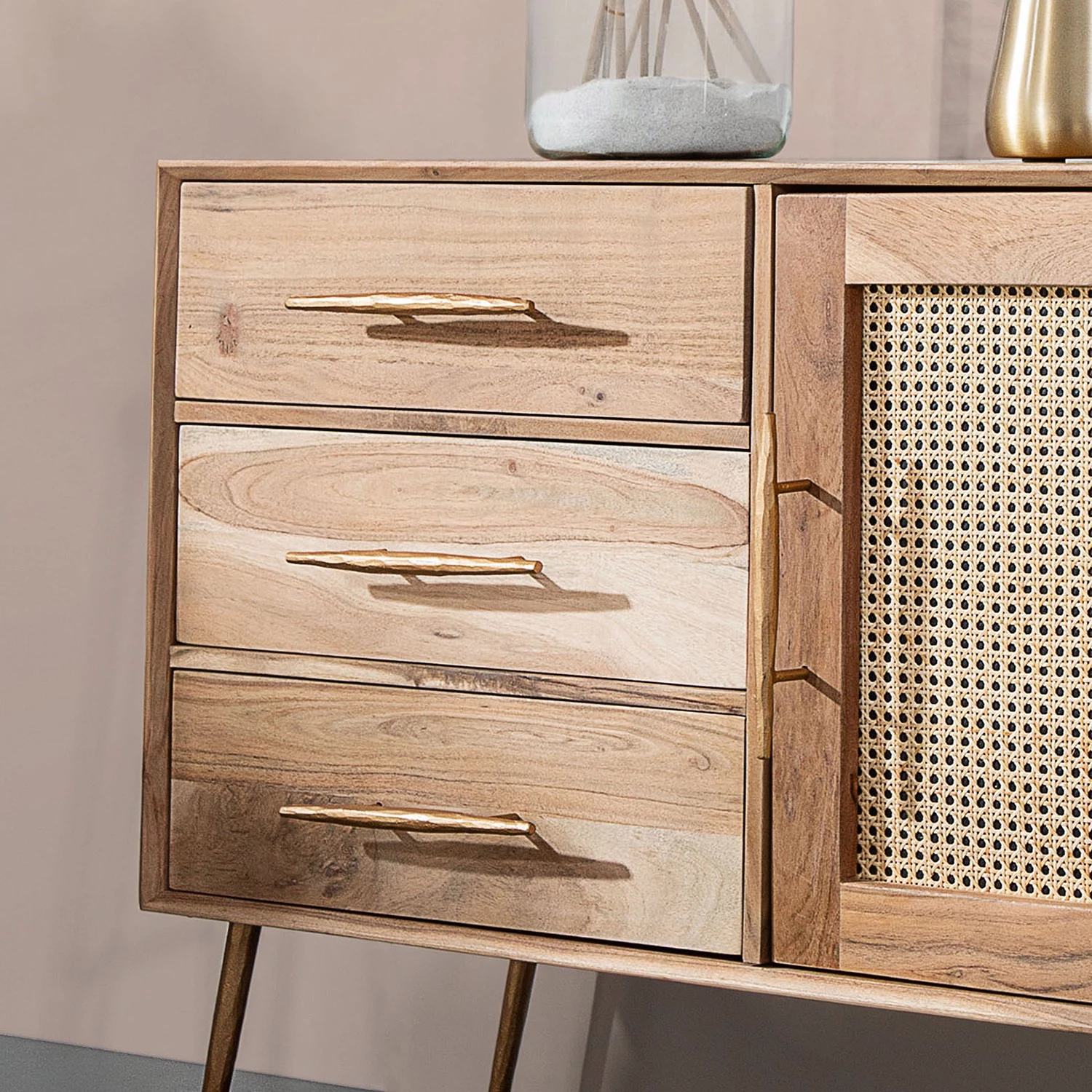 Ars manufacti Commode Bowdon - Cannage / Acacia massif / Acacia / Doré 7 Ars manufacti Commode Bowdon - Cannage / Acacia massif / Acacia / Doré – Image 7