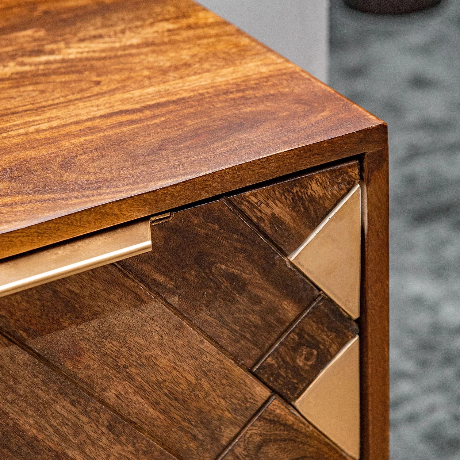 Red Living Buffet haut Nook - Manguier massif / Métal - Manguier / Doré 12 Red Living Buffet haut Nook - Manguier massif / Métal - Manguier / Doré – Image 12