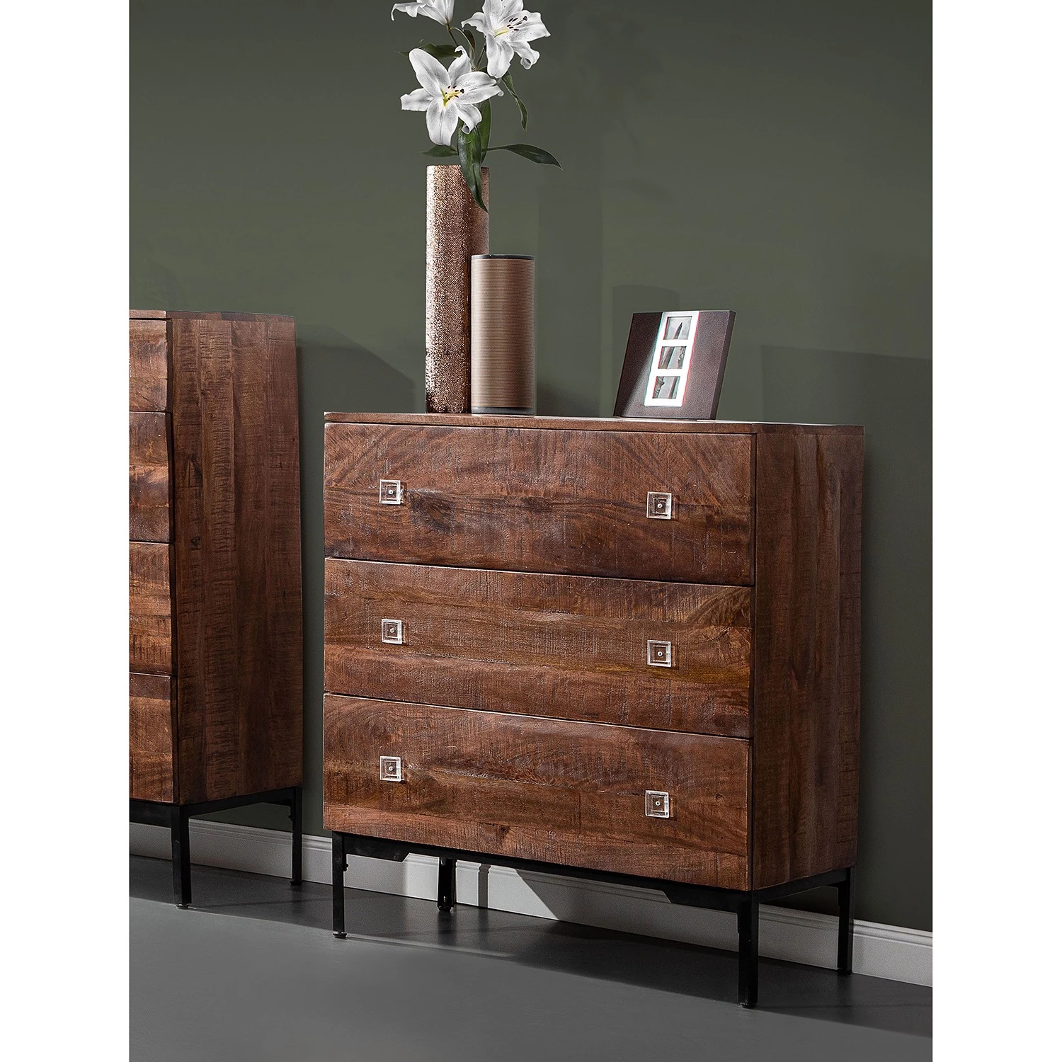 Red Living Commode Telados - Manguier massif / Métal - Manguier foncé / Noir 2 Red Living Commode Telados - Manguier massif / Métal - Manguier foncé / Noir – Image 2